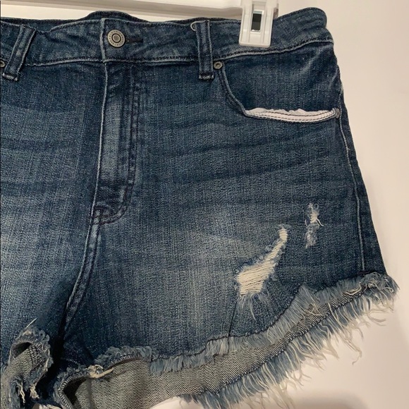 Denim high rise, cut off, shorts - Picture 3 of 4